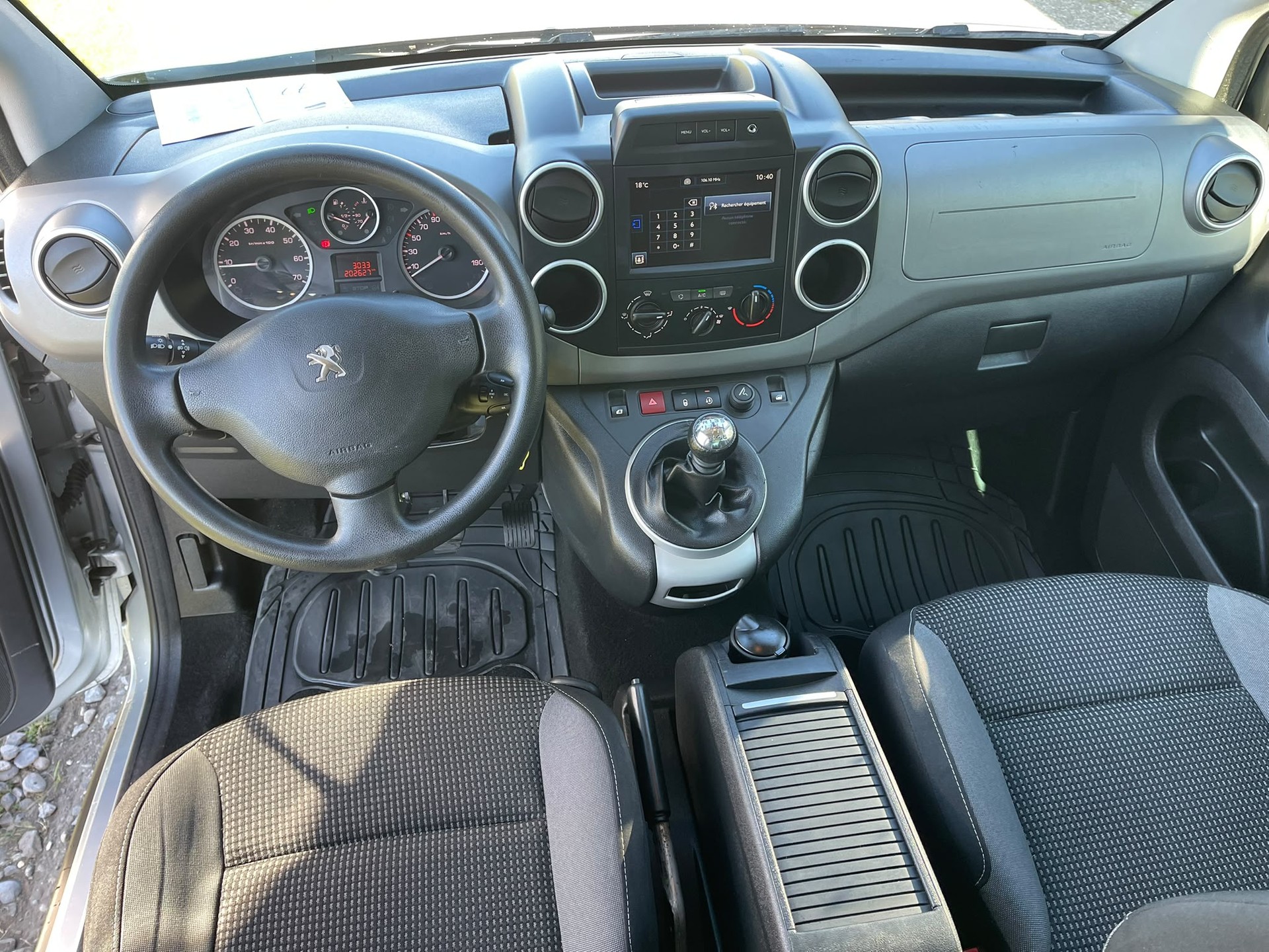 PEUGEOT Partner 1.6 BlueHDi Outdoor-image-7