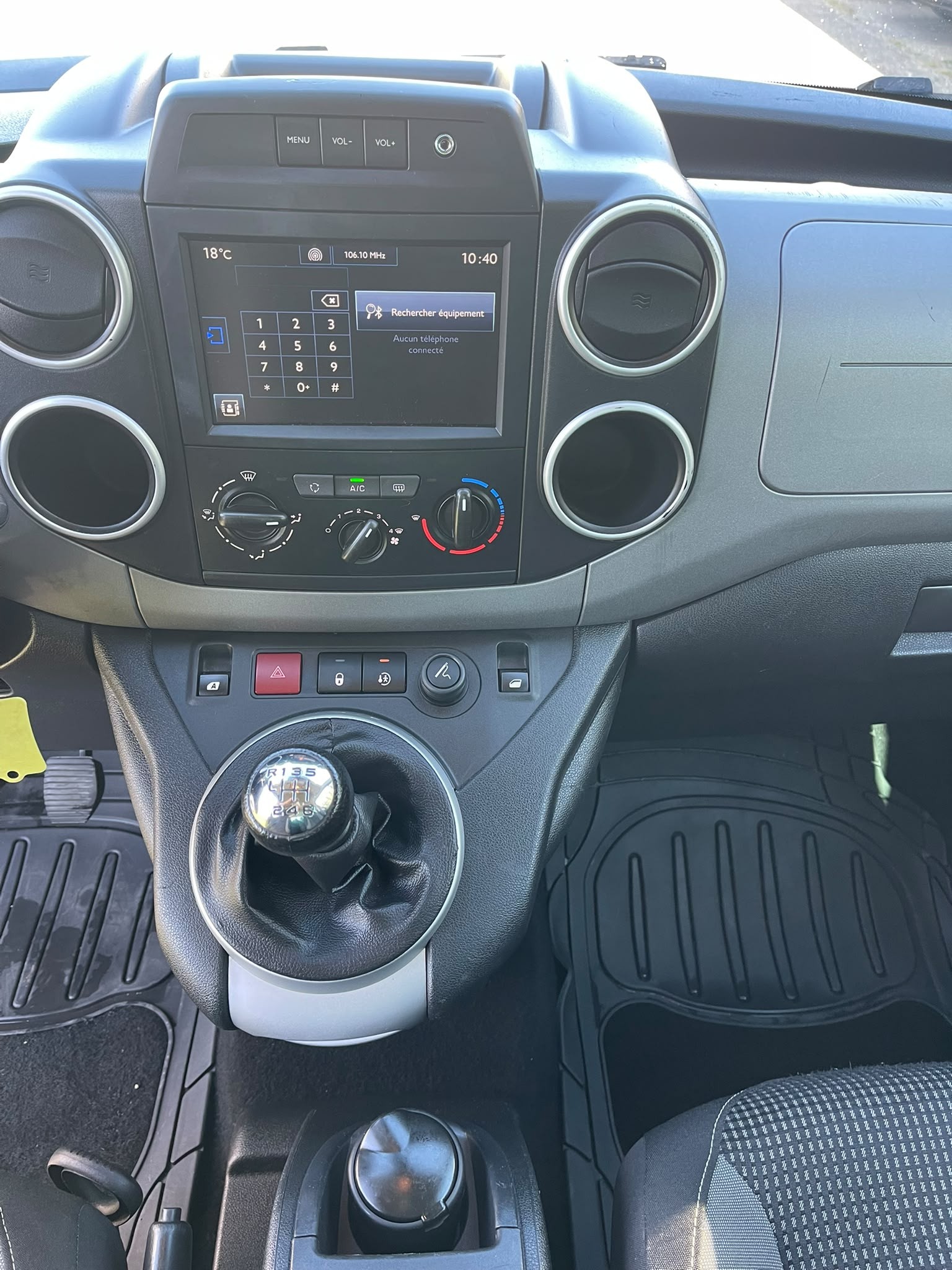 PEUGEOT Partner 1.6 BlueHDi Outdoor-image-9