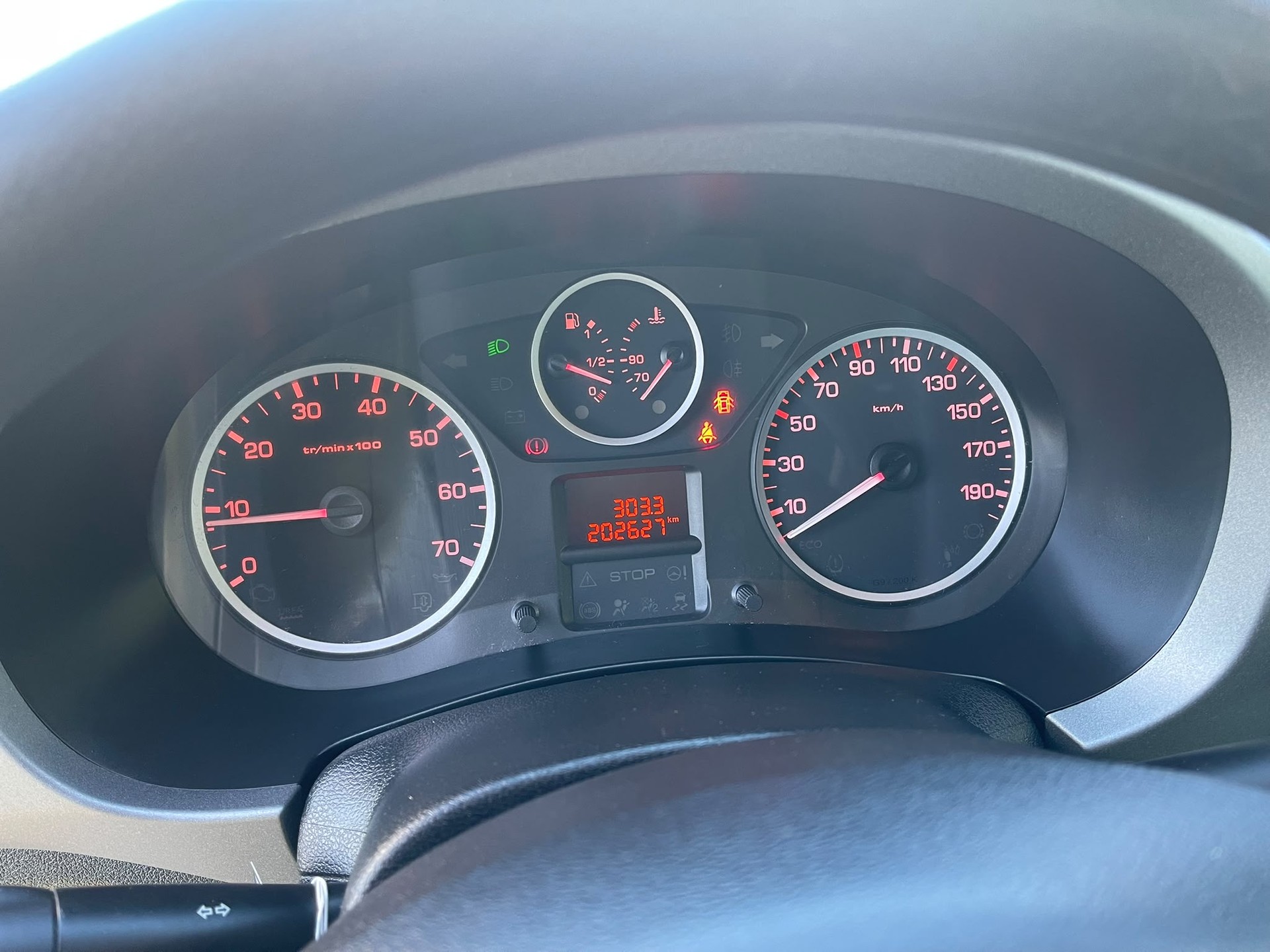 PEUGEOT Partner 1.6 BlueHDi Outdoor-image-8