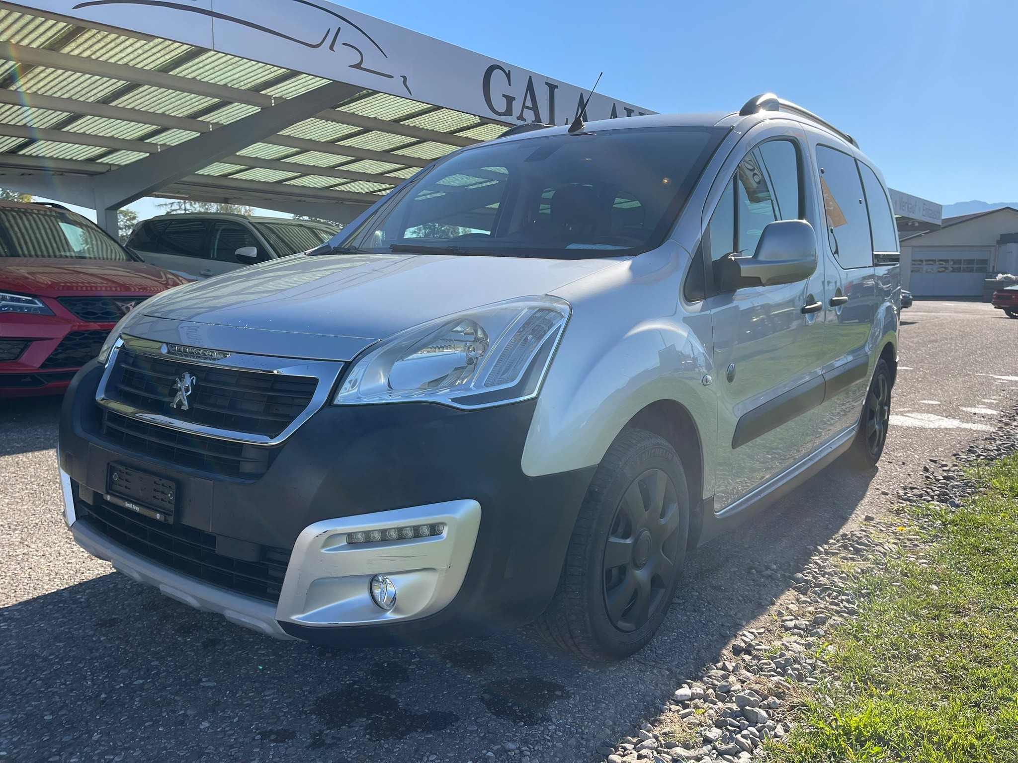 Car photo