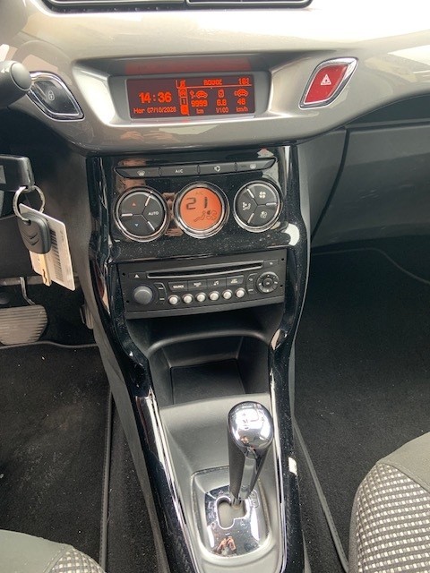 CITROEN C3 1.2i Exclusive ETG5-image-10