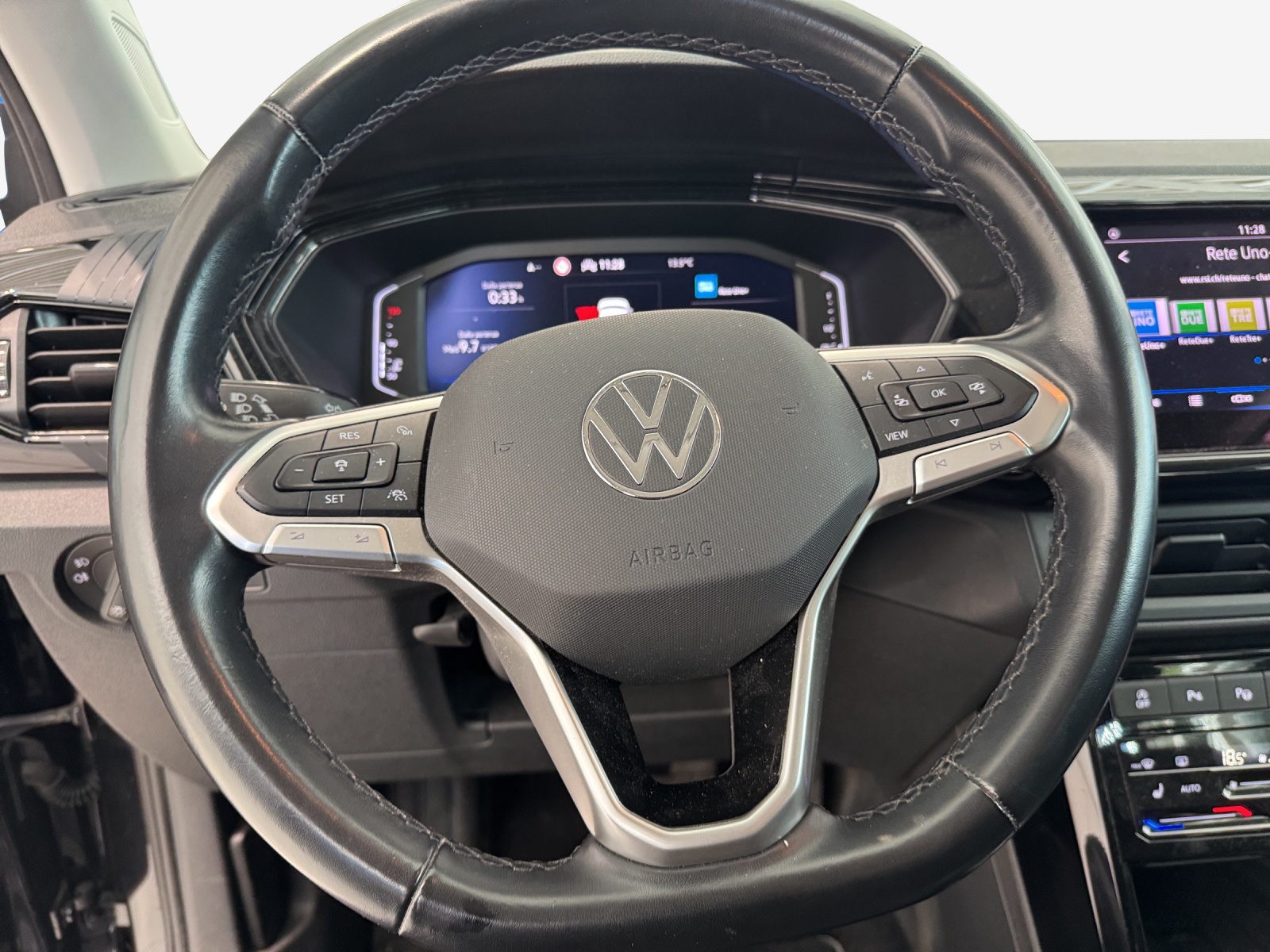 VW T-Cross 1.0 TSI Life Selection DSG-image-8