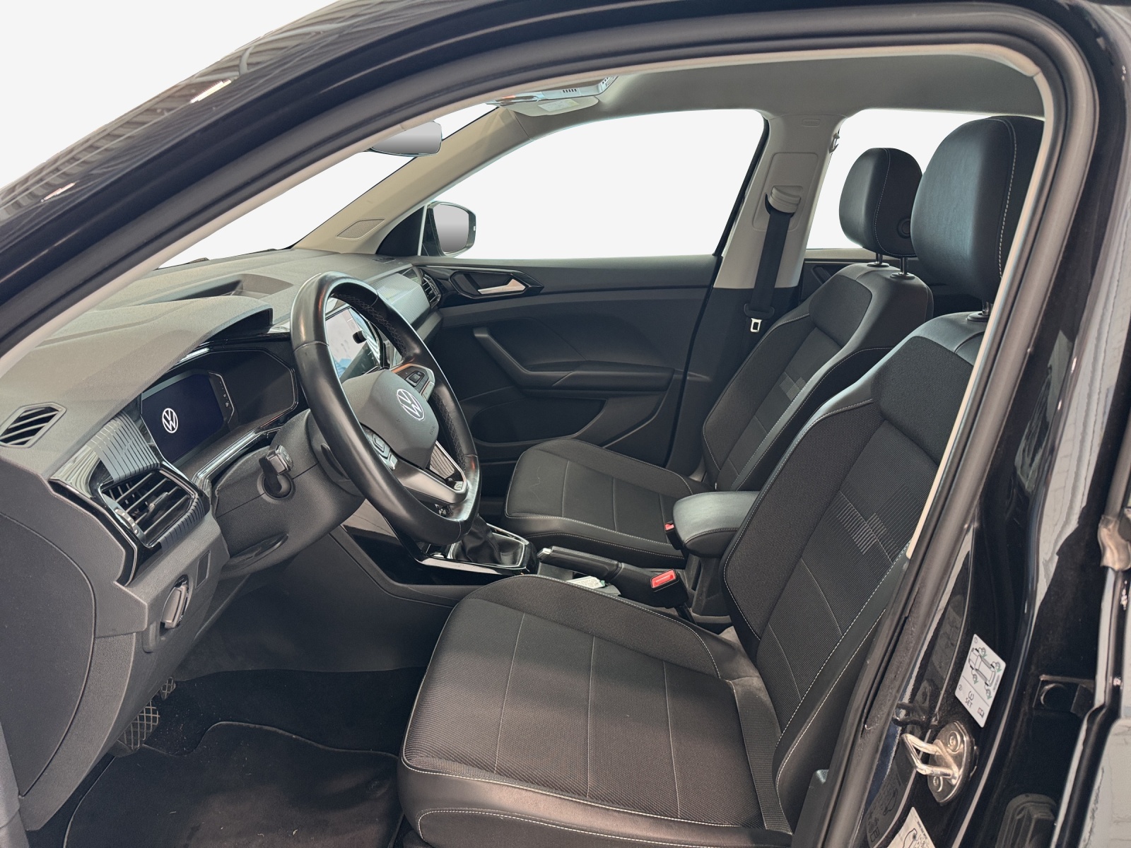 VW T-Cross 1.0 TSI Life Selection DSG-image-6