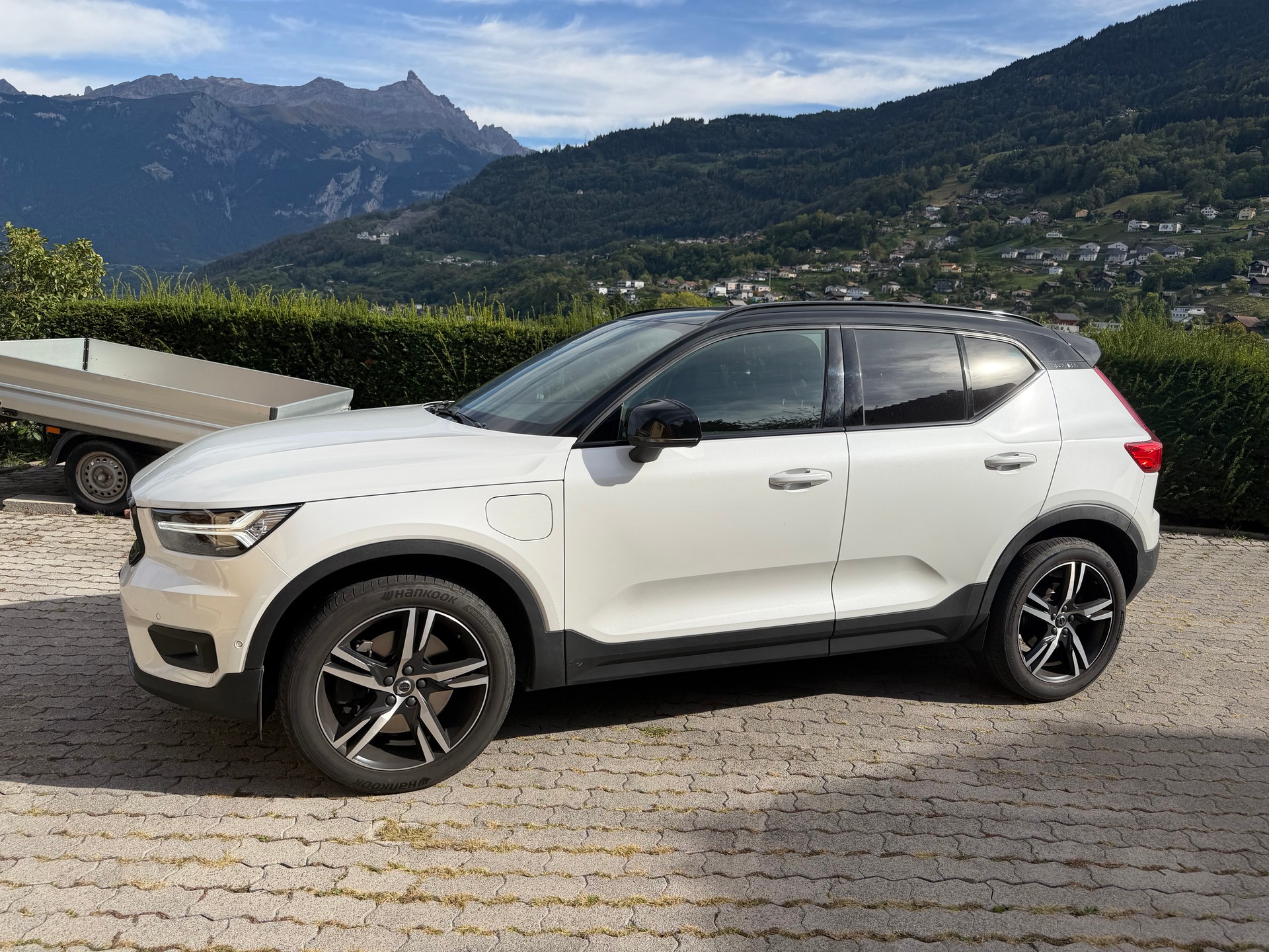 VOLVO 1.5 T5 PiH R-Design-image-0