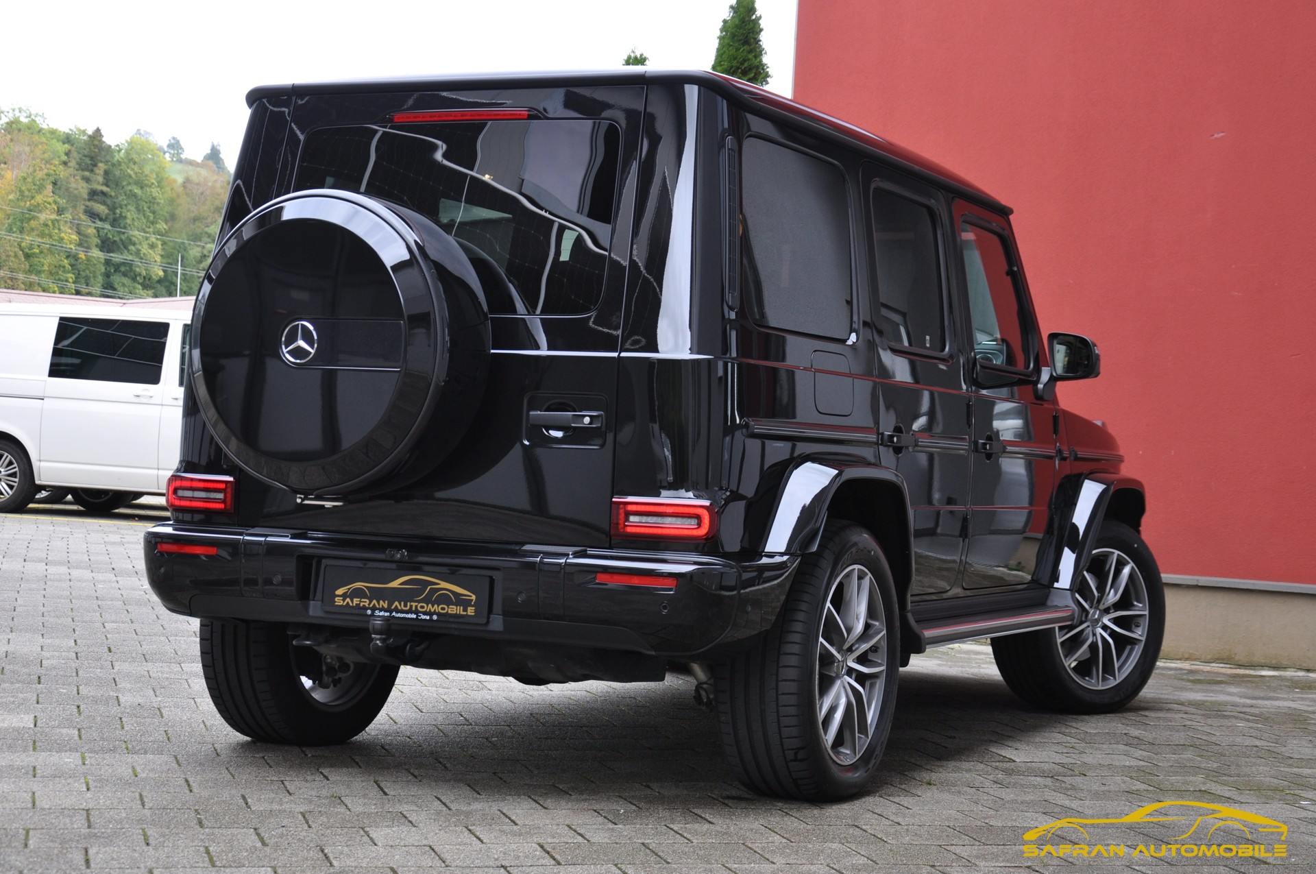 MERCEDES-BENZ G 450d 9G-Tronic-image-6
