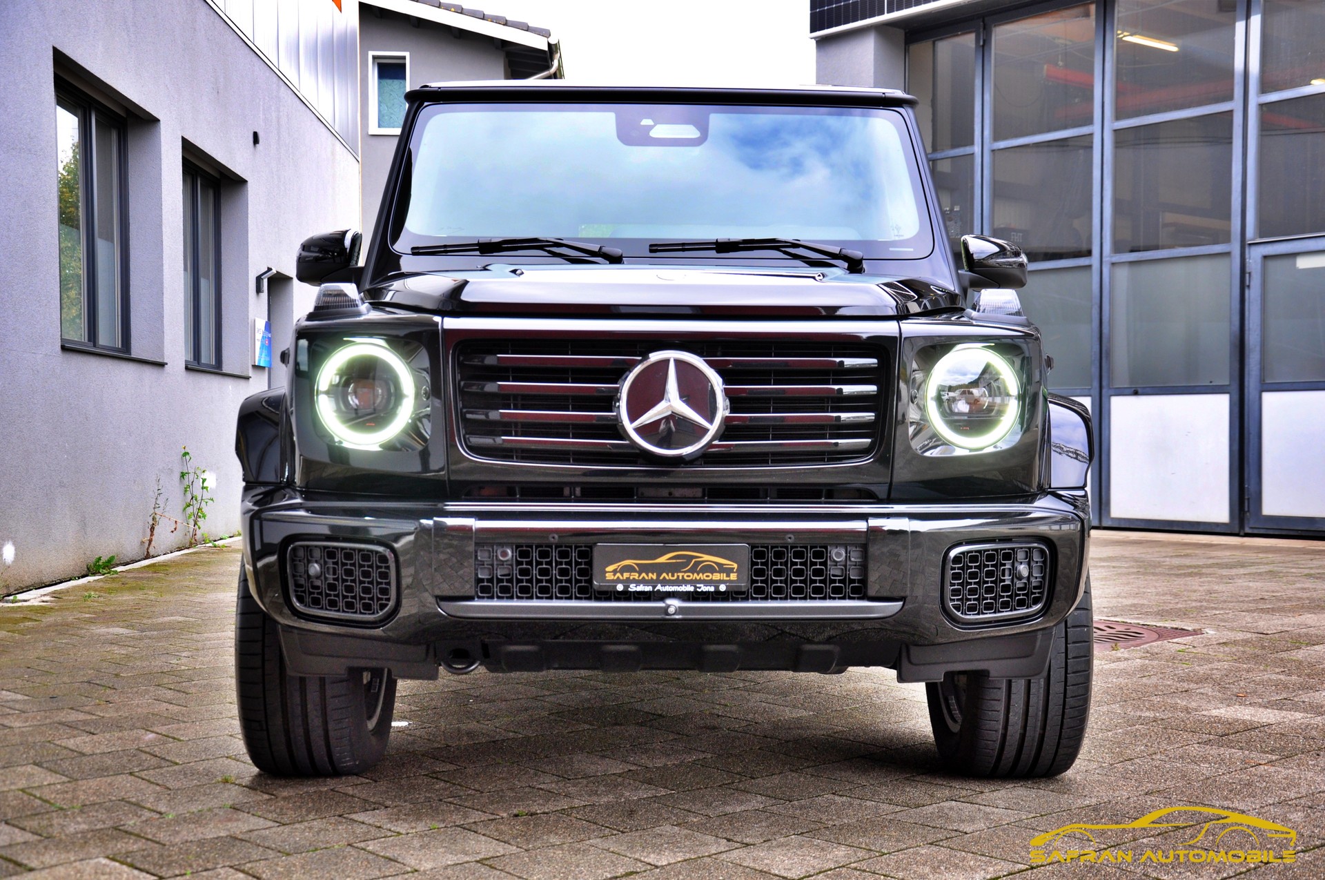 MERCEDES-BENZ G 450d 9G-Tronic-image-1
