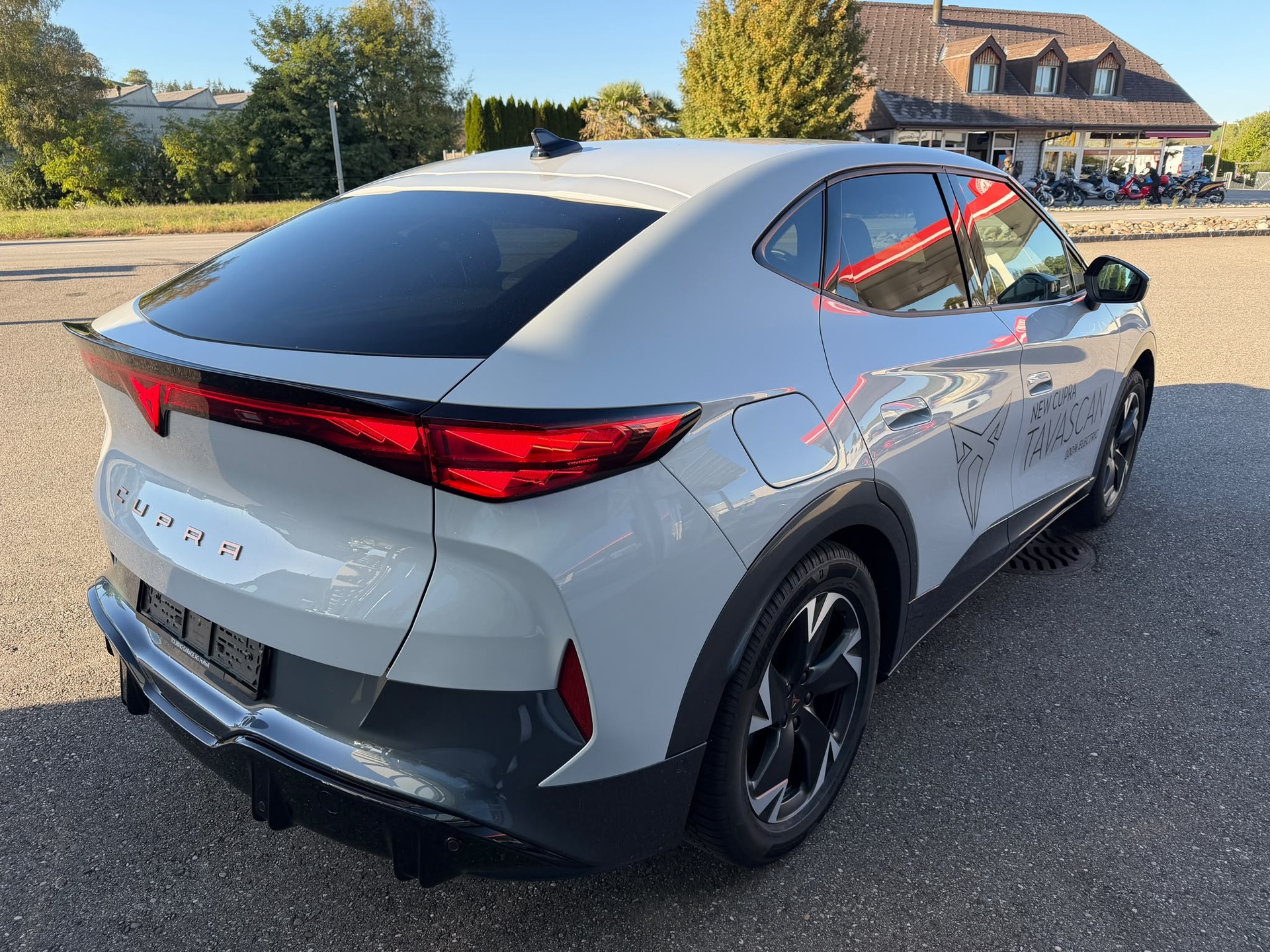 CUPRA Tavascan 77 kWh Edge-image-4