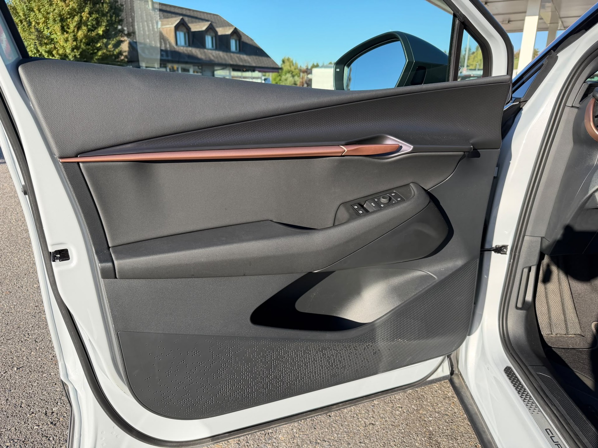 CUPRA Tavascan 77 kWh Edge-image-11
