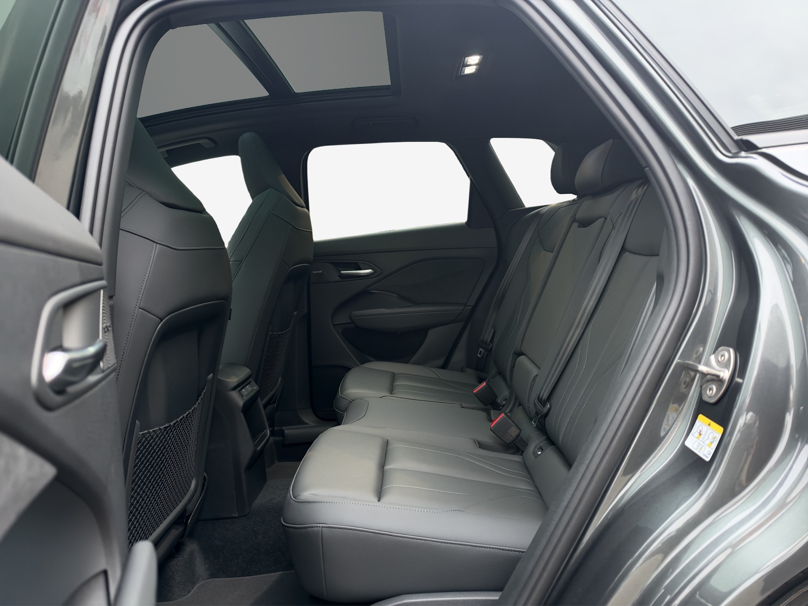 AUDI Q3 SUV TFSI quattro 195 kW S tronic-image-11