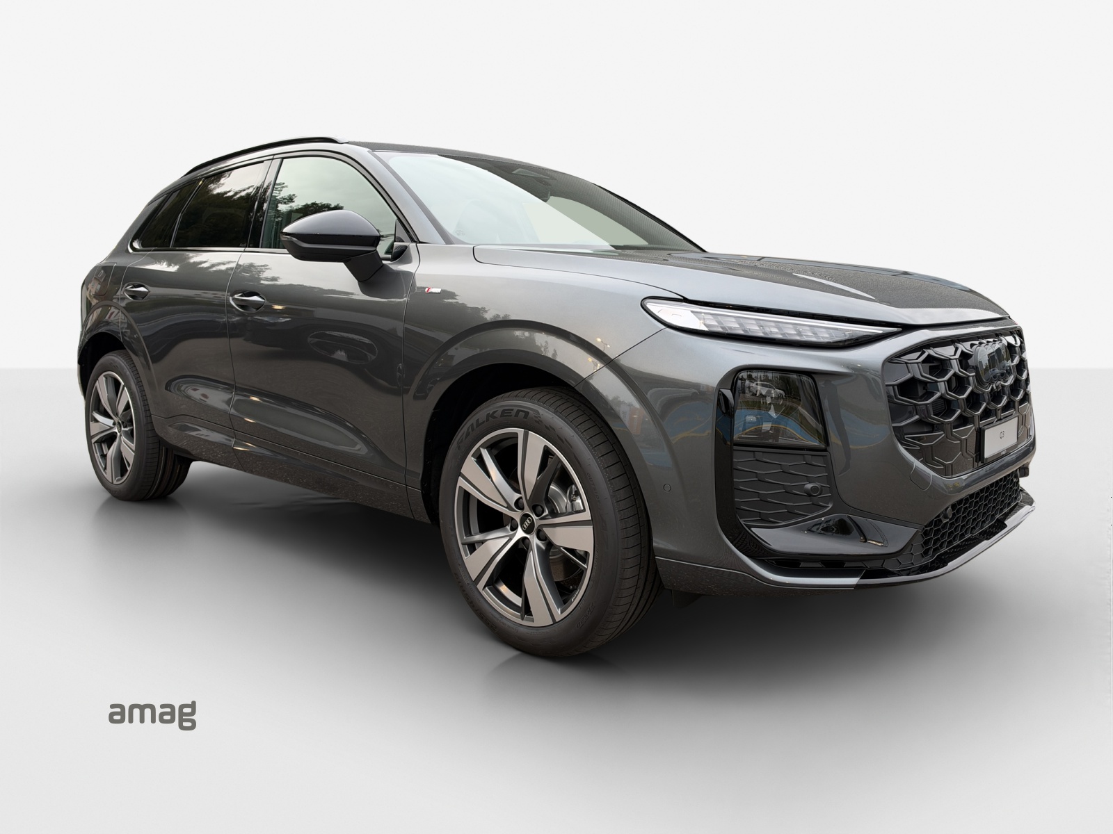 AUDI Q3 SUV TFSI quattro 195 kW S tronic-image-5