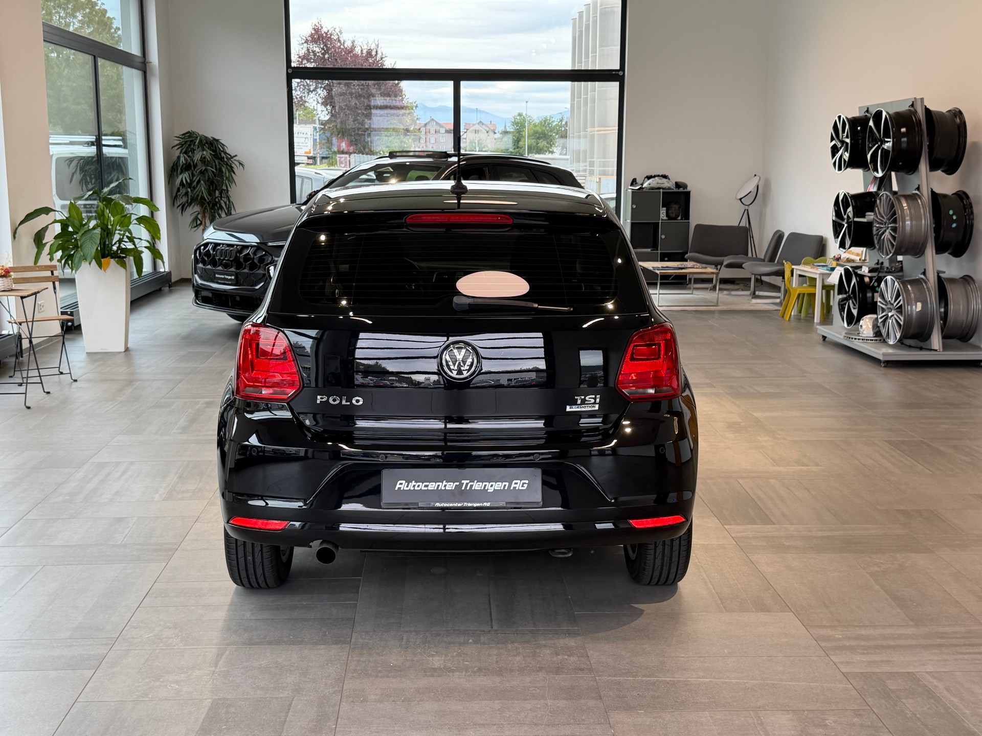 VW Polo 1.2 TSI BMT Lounge DSG-image-18