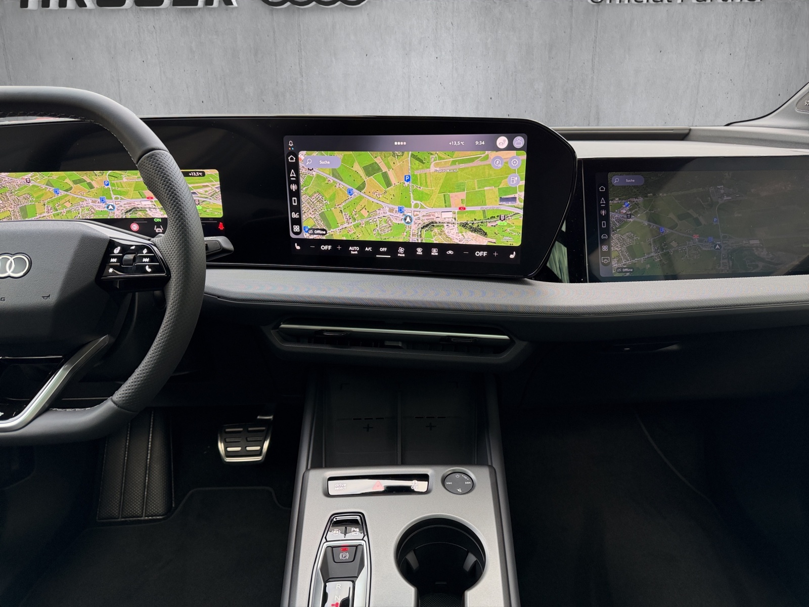 AUDI Q4 e-tron SUV quattro performance Swiss Ski-image-11