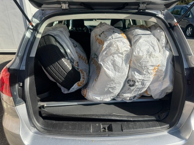 SUBARU Legacy 2.0i Swiss AWD Lineartronic-image-8