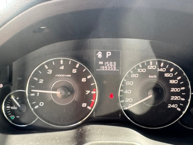 SUBARU Legacy 2.0i Swiss AWD Lineartronic-image-13
