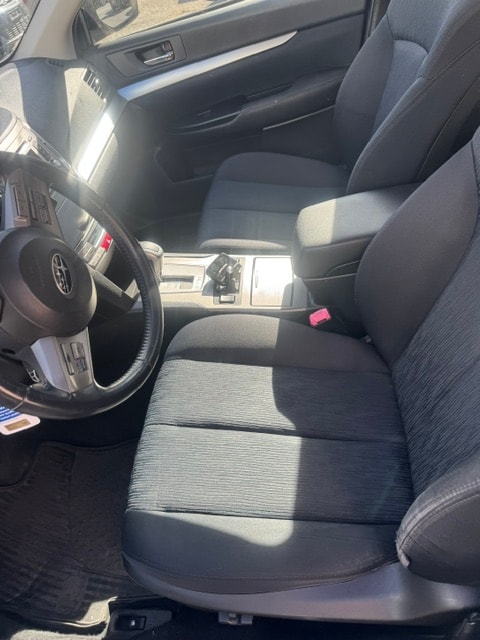 SUBARU Legacy 2.0i Swiss AWD Lineartronic-image-11