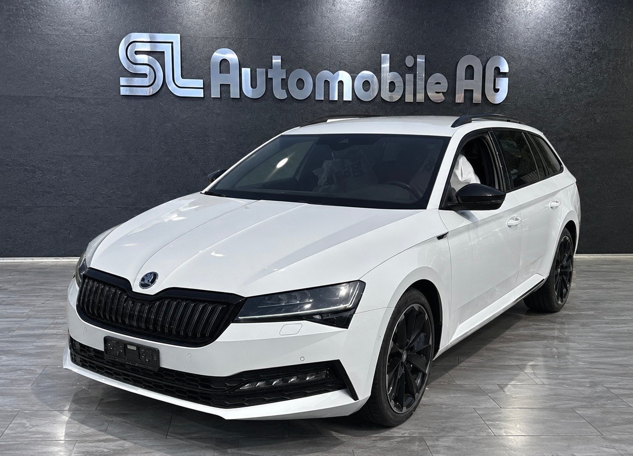 SKODA Superb 1.4 TSI Sport Line PHEV DSG-image-0