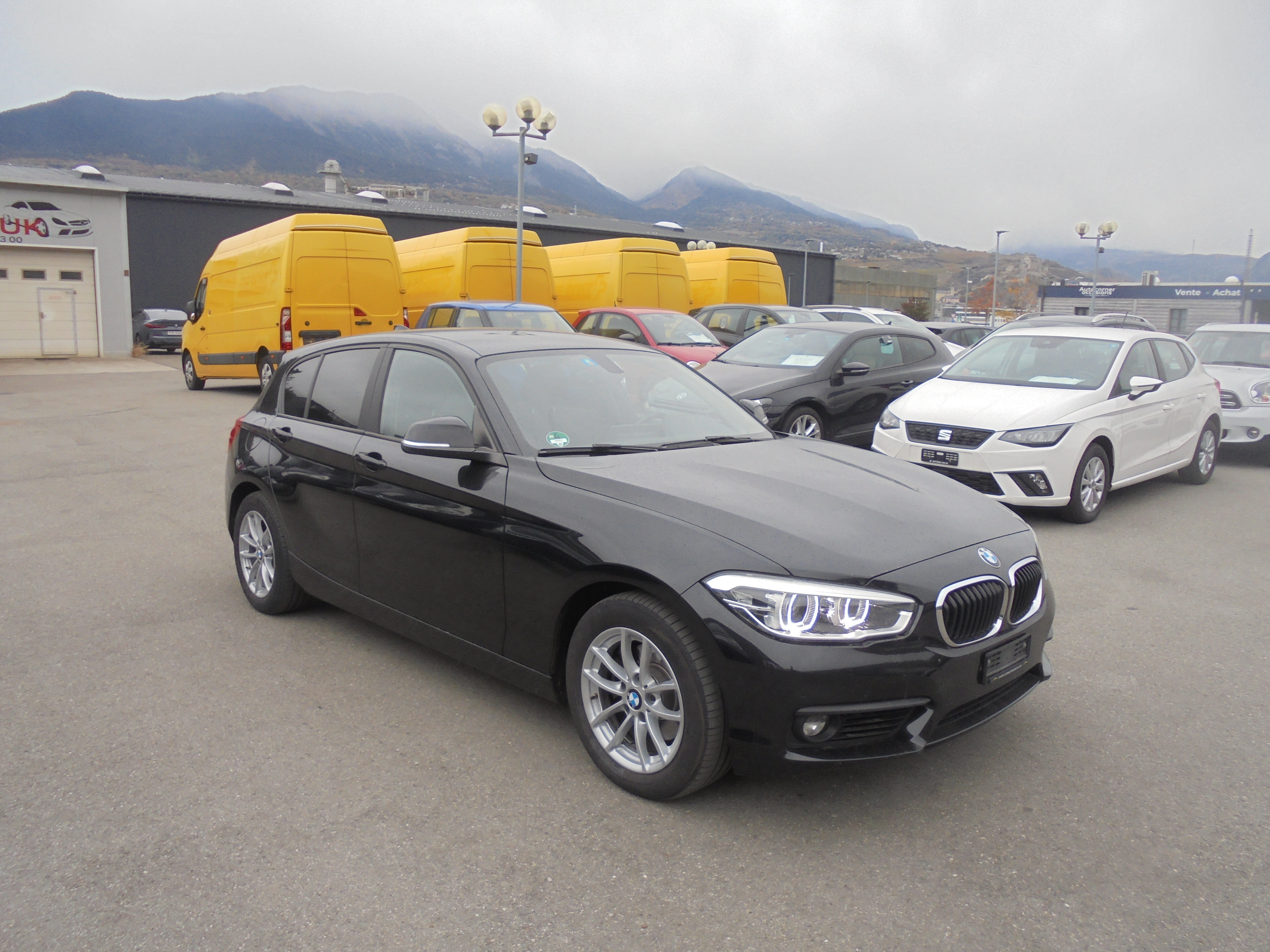 Car photo