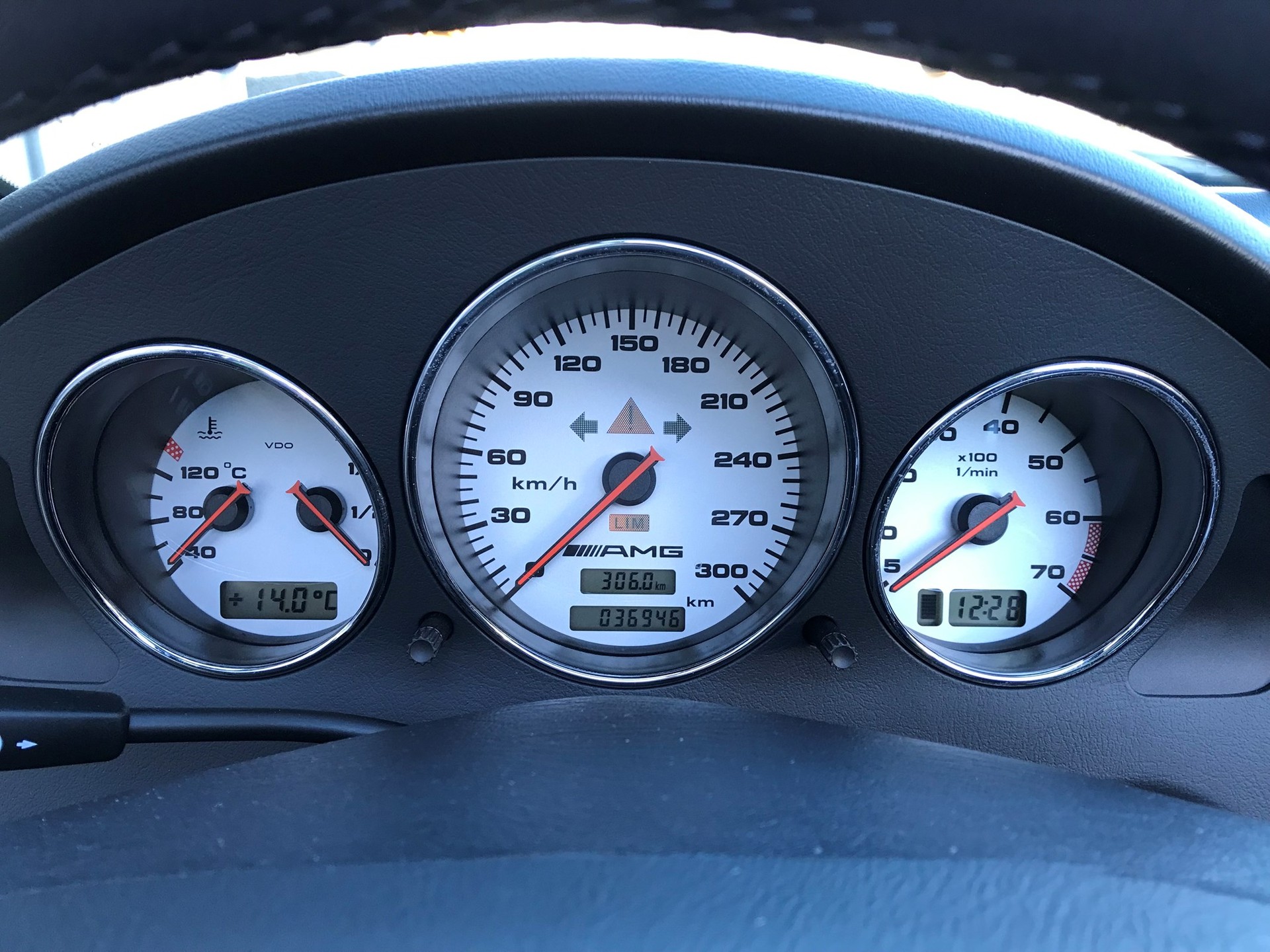 MERCEDES-BENZ SLK 32 AMG Automatic-image-10