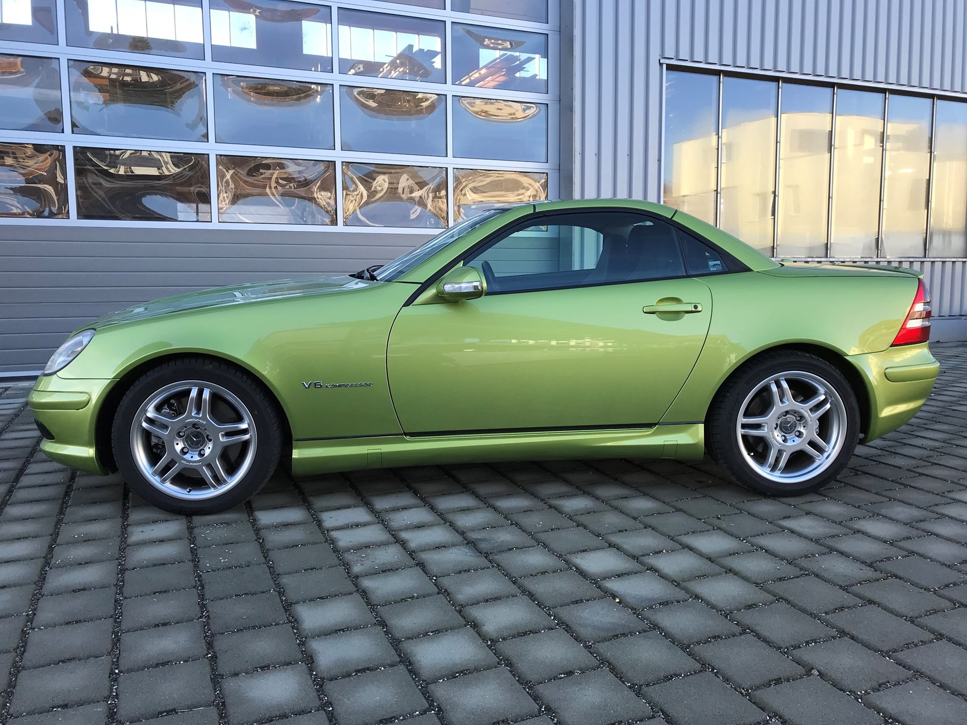 MERCEDES-BENZ SLK 32 AMG Automatic-image-2