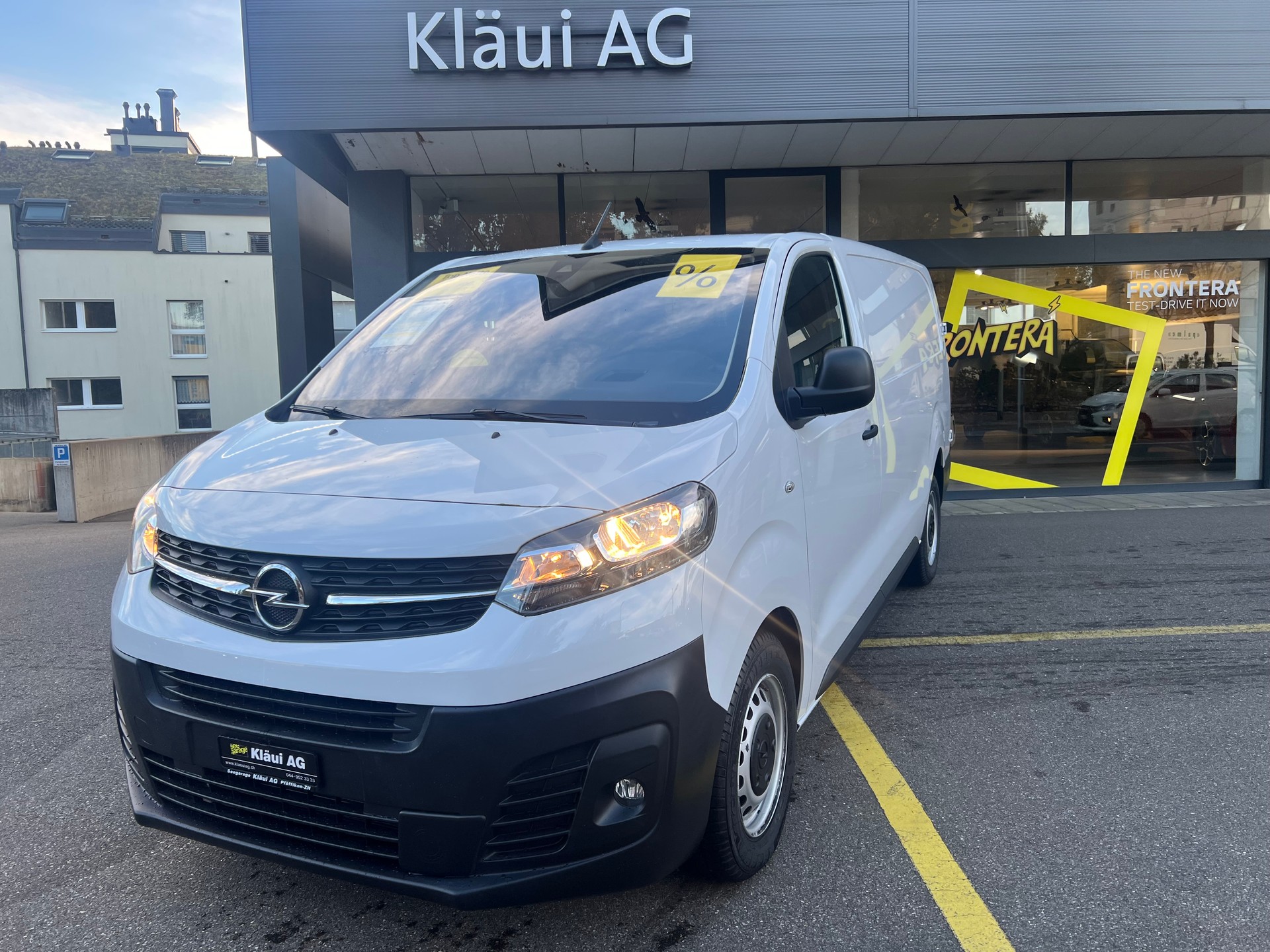 OPEL Vivaro Cargo 2 Enj.L EN A-image-1
