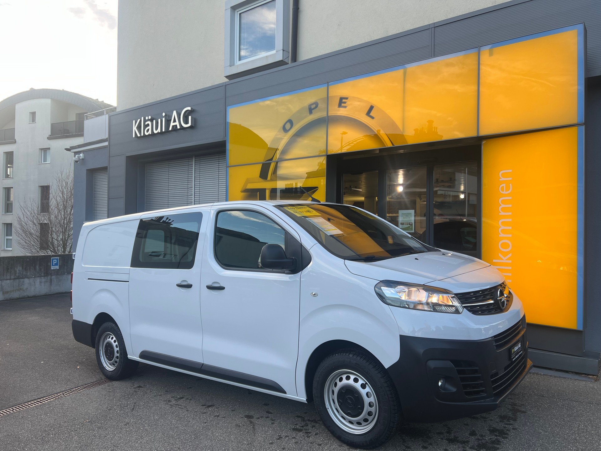 OPEL Vivaro Cargo 2 Enj.L EN A-image-0