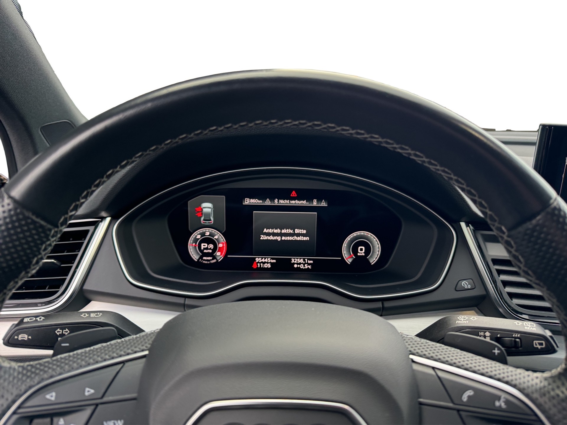 AUDI Q5 40 TDI quattro S-tronic-image-13
