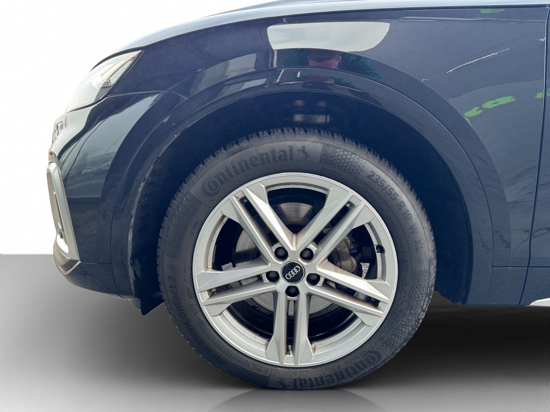 AUDI Q5 40 TDI quattro S-tronic-image-8