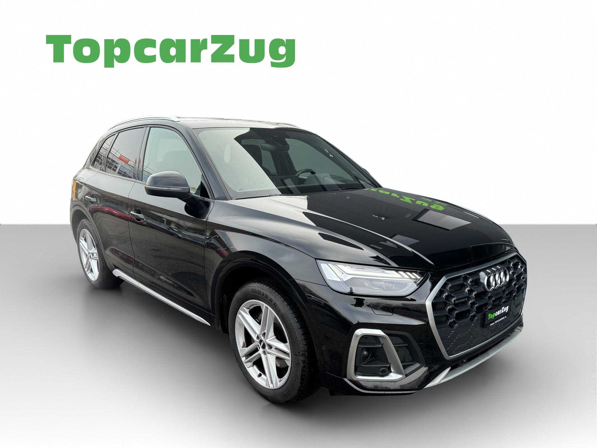 AUDI Q5 40 TDI quattro S-tronic-image-1