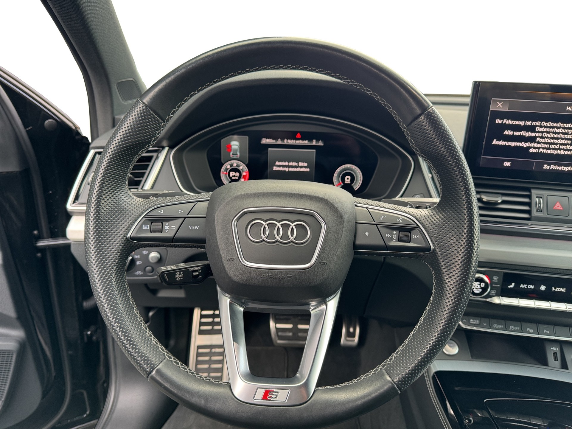 AUDI Q5 40 TDI quattro S-tronic-image-11