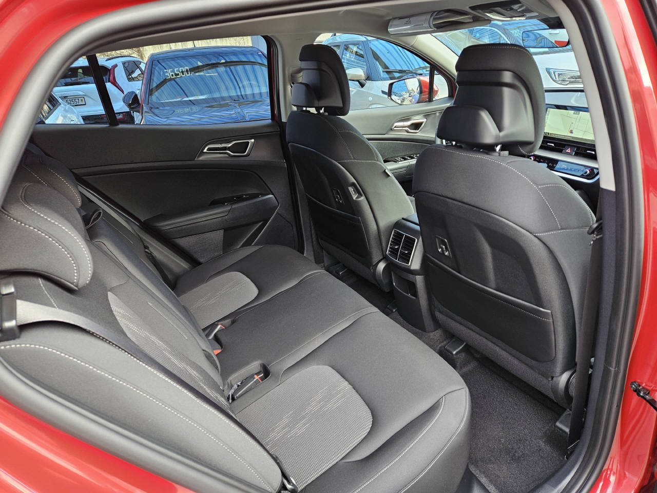 KIA Sportage 1.6 T-GDi Hybrid Power Edition-image-9