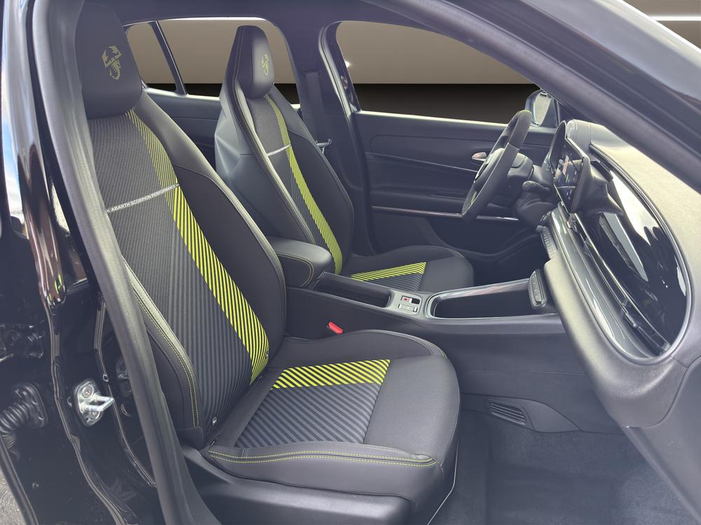FIAT 600e Turismo Abarth-image-11