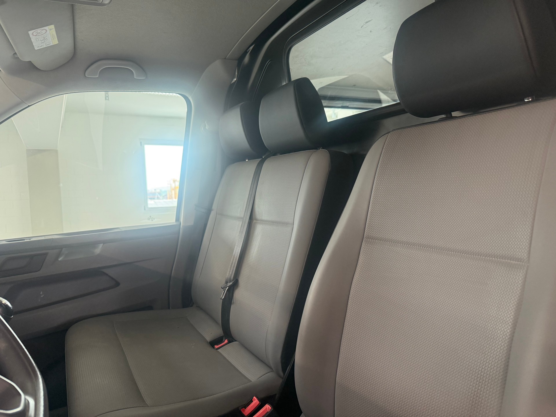 VW T6.1 2.0 TDI 4Motion-image-12