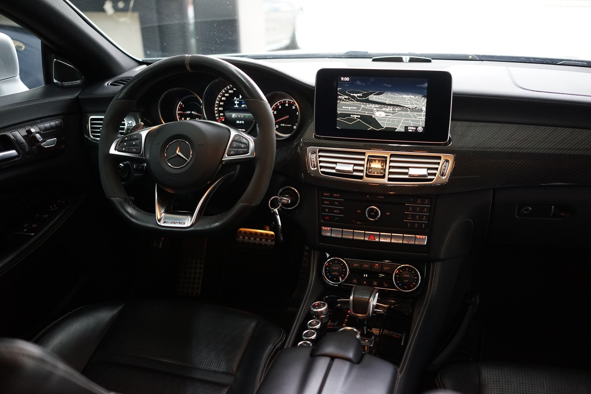 MERCEDES-BENZ CLS 63 AMG S 4Matic Speedshift MCT-image-28