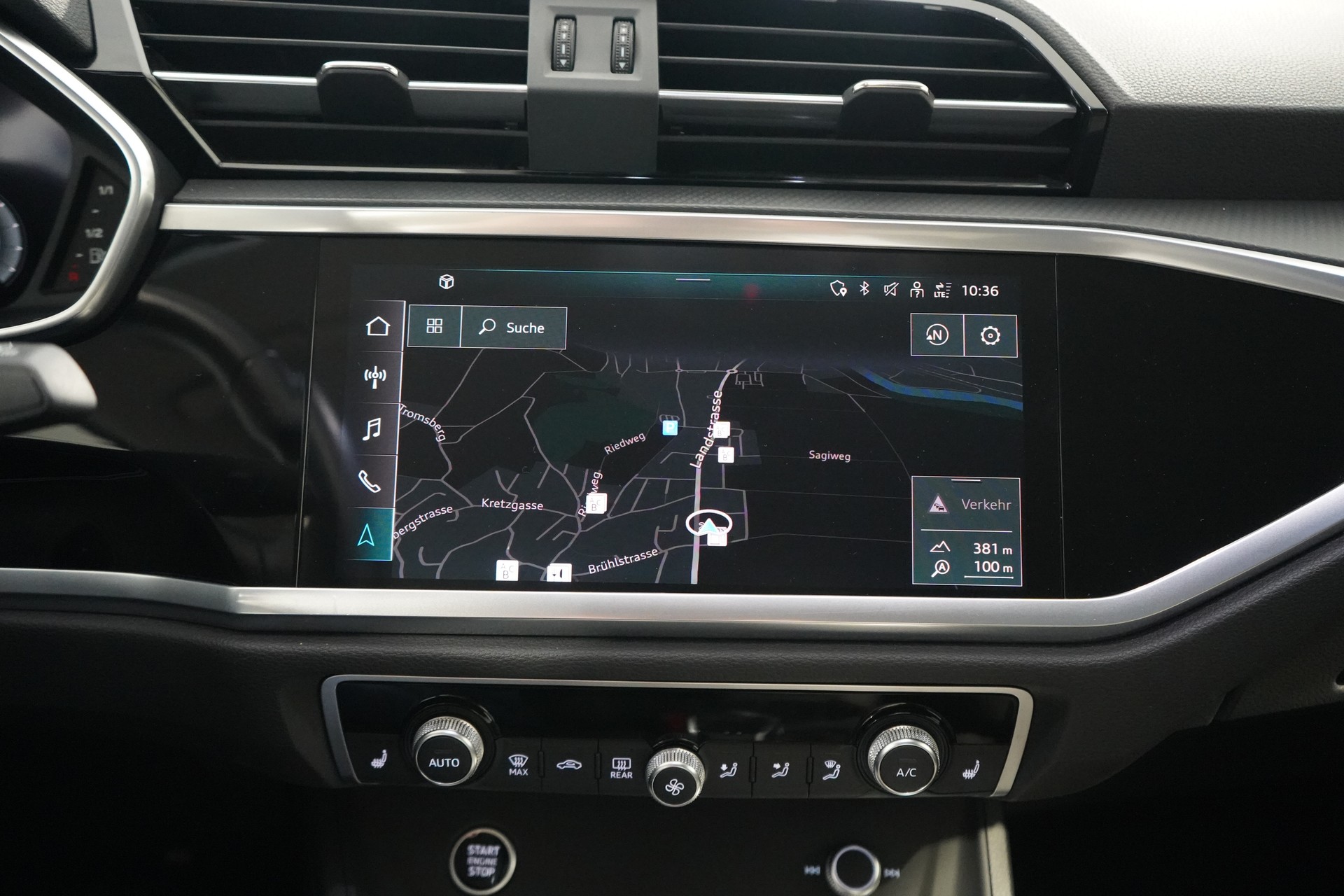 AUDI Q3 35 TDI S line quattro S-tronic-image-10