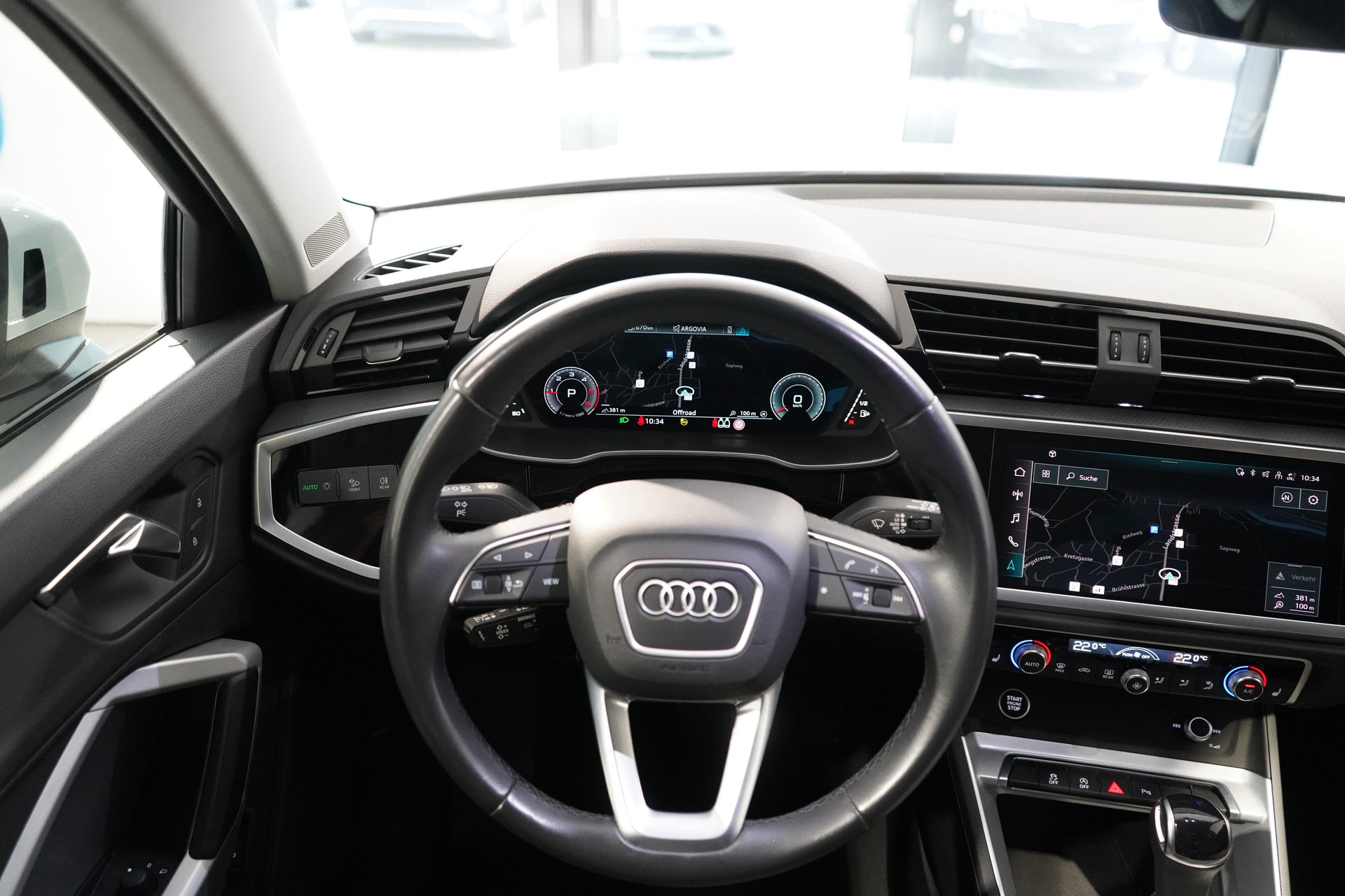 AUDI Q3 35 TDI S line quattro S-tronic-image-7
