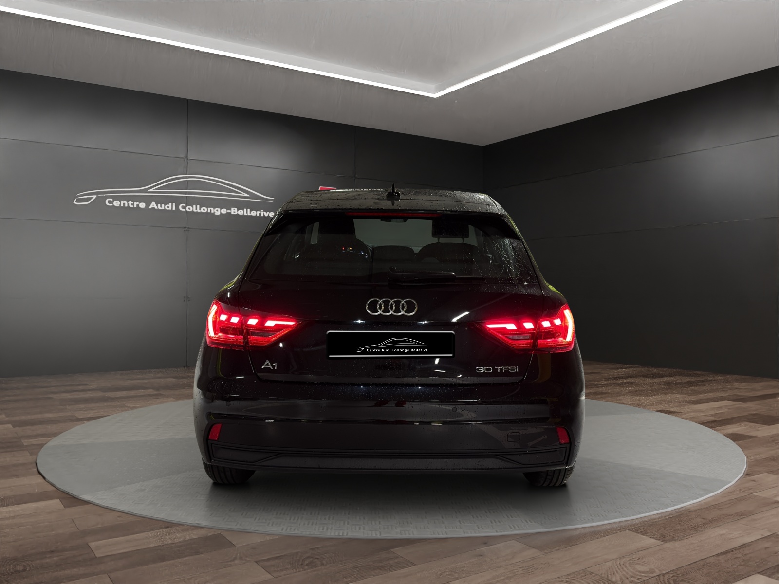AUDI A1 Sportback 30 TFSI Attraction S-tronic-image-4