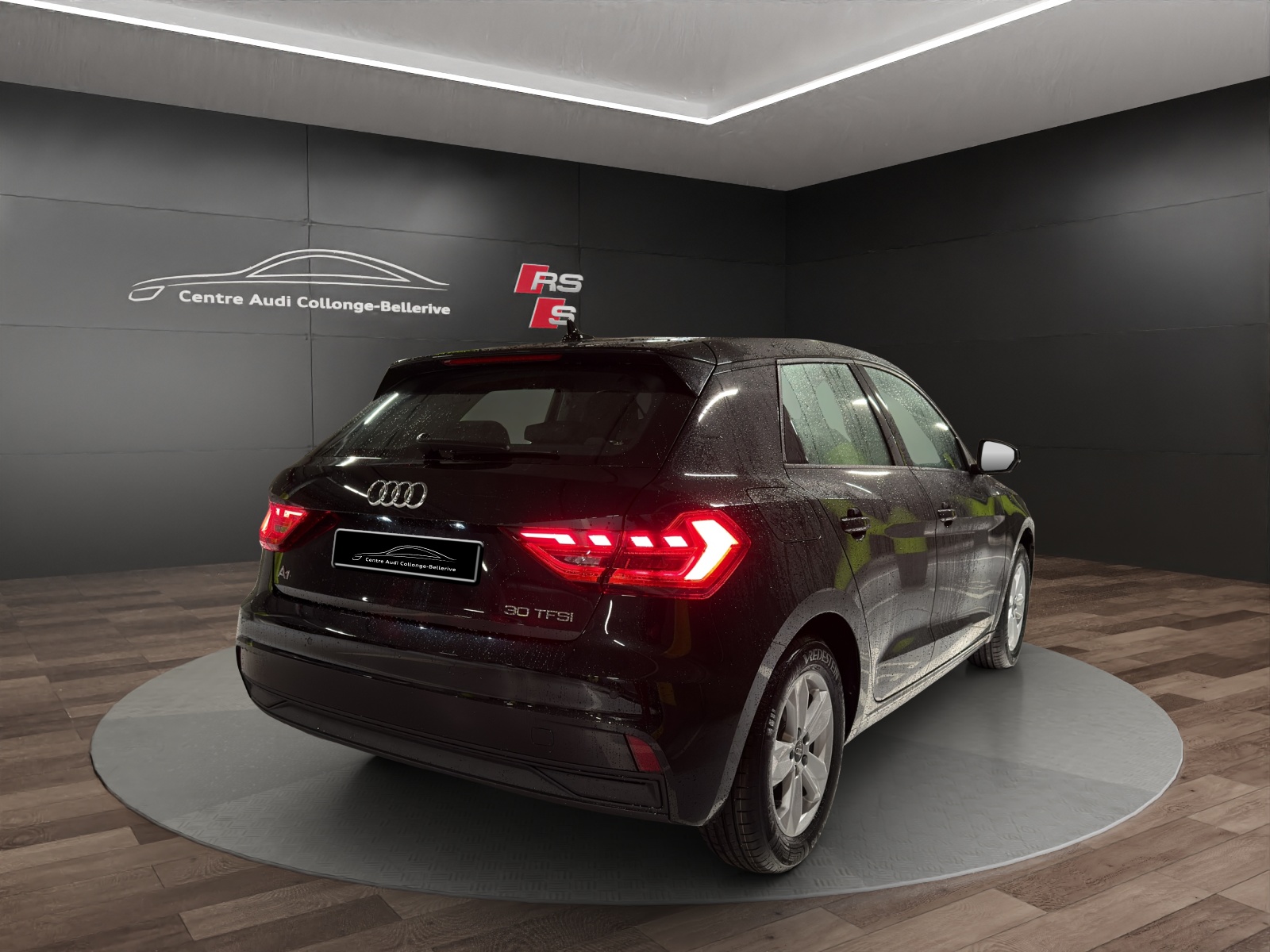 AUDI A1 Sportback 30 TFSI Attraction S-tronic-image-5
