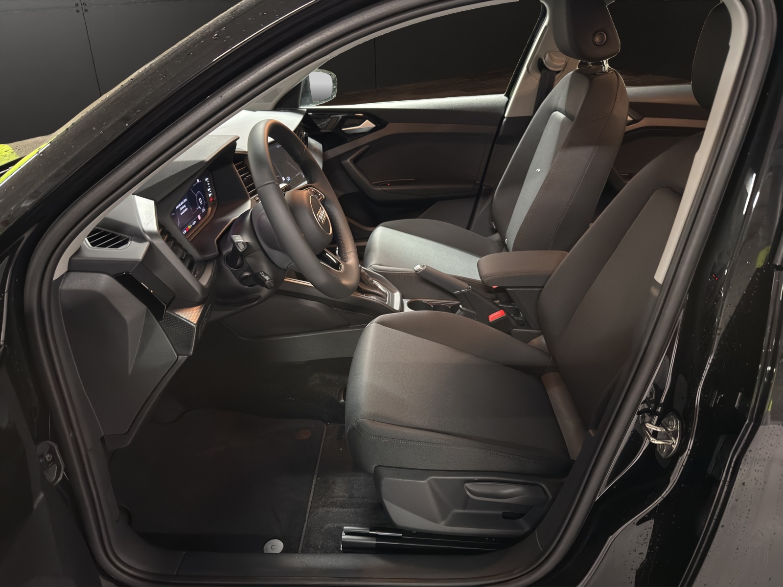 AUDI A1 Sportback 30 TFSI Attraction S-tronic-image-7