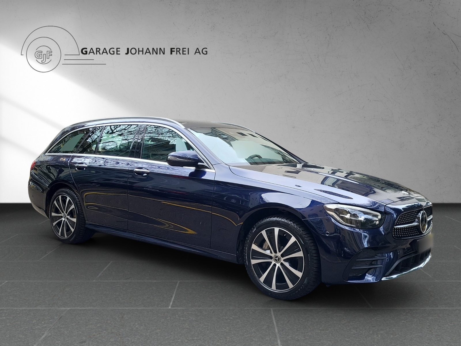 MERCEDES-BENZ E 300 de T 4M AMG-image-7