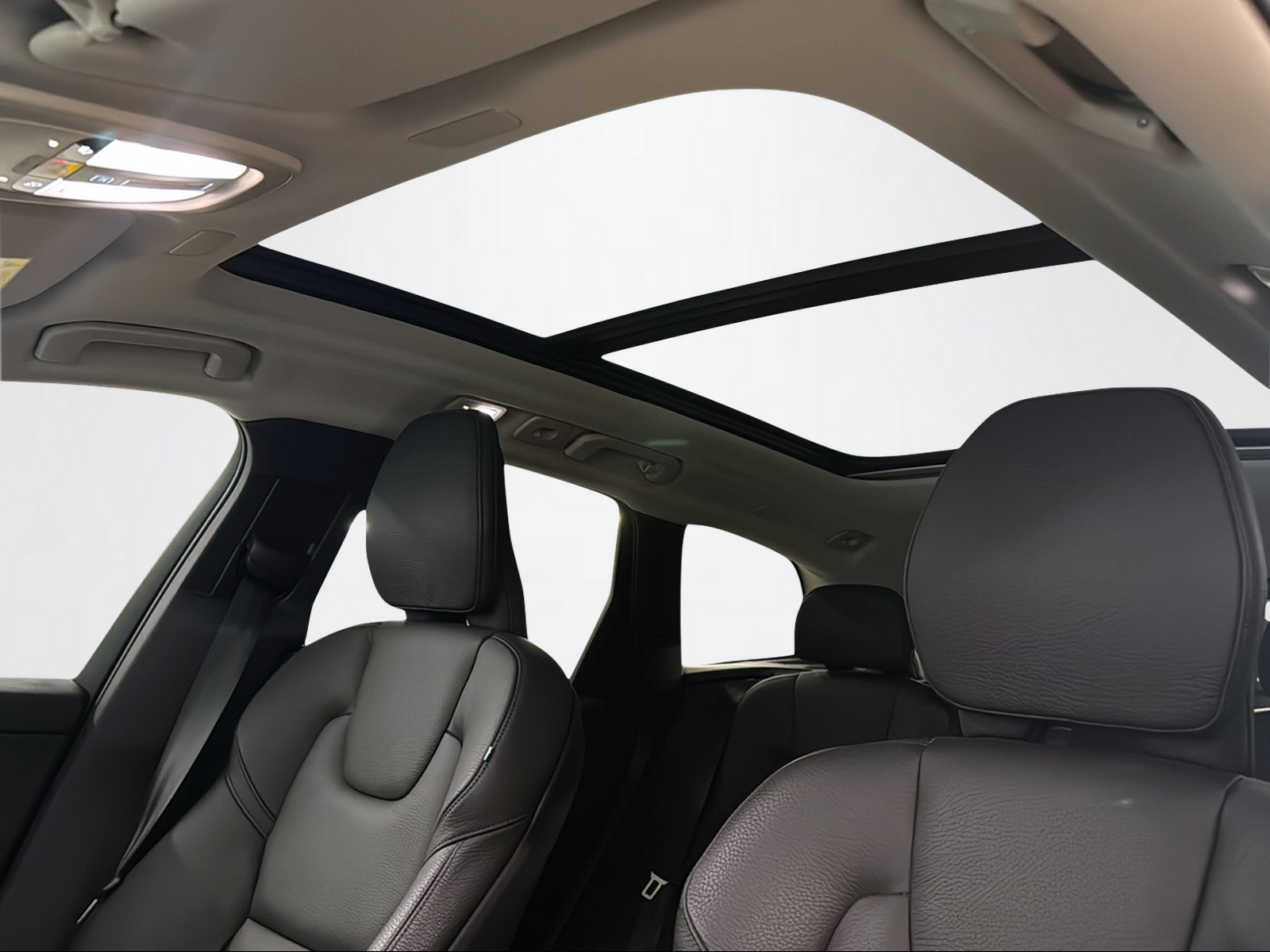 VOLVO XC60 2.0 T6 TE XCENTRIC eAWD-image-15