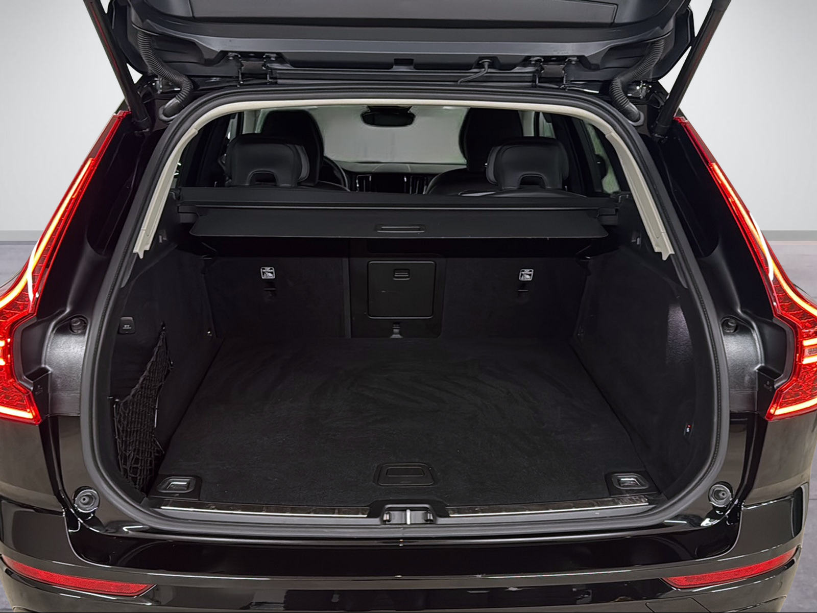 VOLVO XC60 2.0 T6 TE XCENTRIC eAWD-image-5