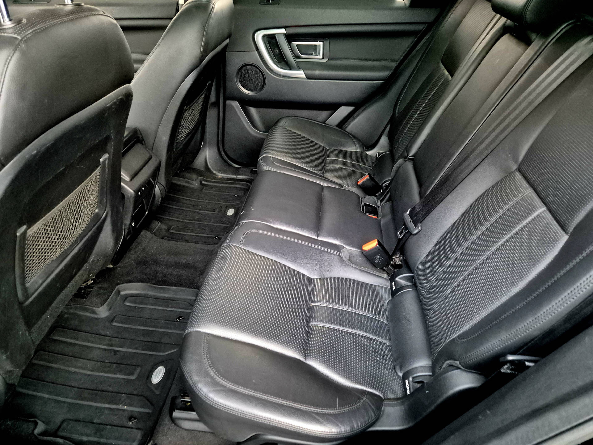 LAND ROVER Discovery Sport 2.0 TD4 180 HSE-image-7