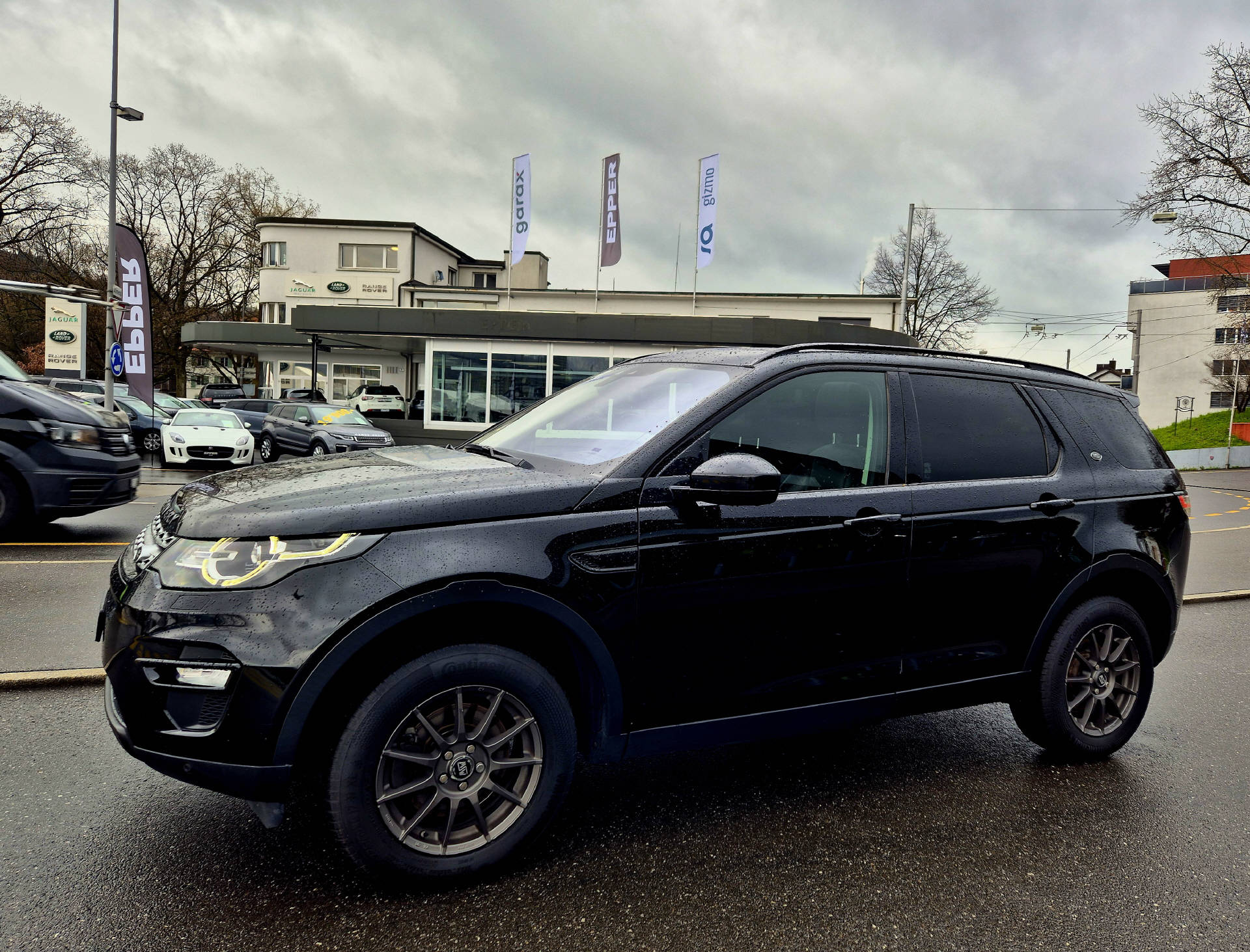 LAND ROVER Discovery Sport 2.0 TD4 180 HSE-image-1