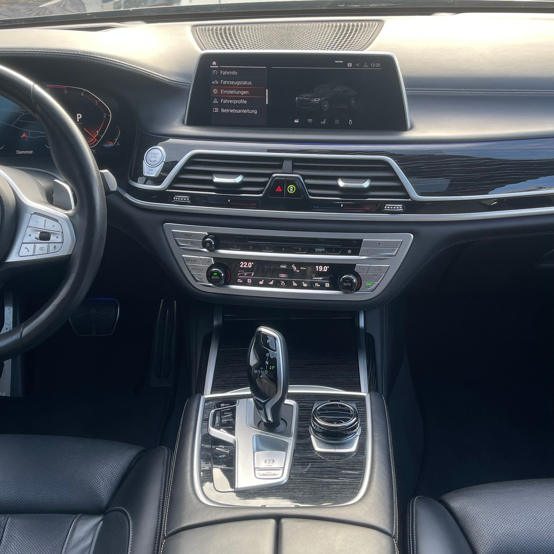 BMW 730Ld xDrive M Sport Steptronic-image-35