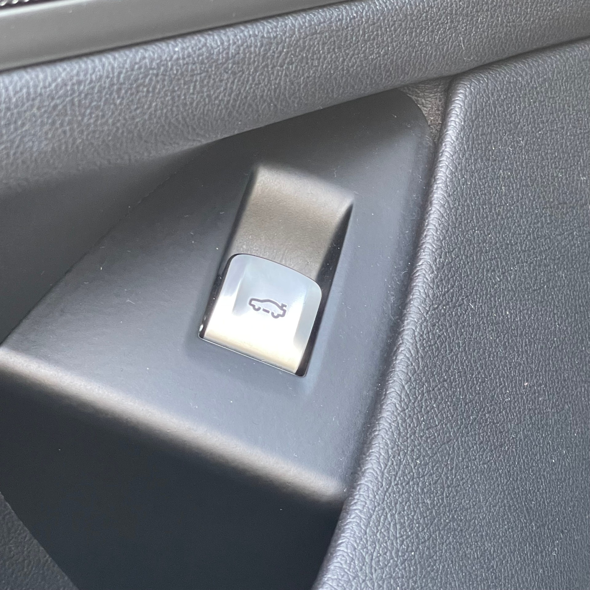 BMW 730Ld xDrive M Sport Steptronic-image-28