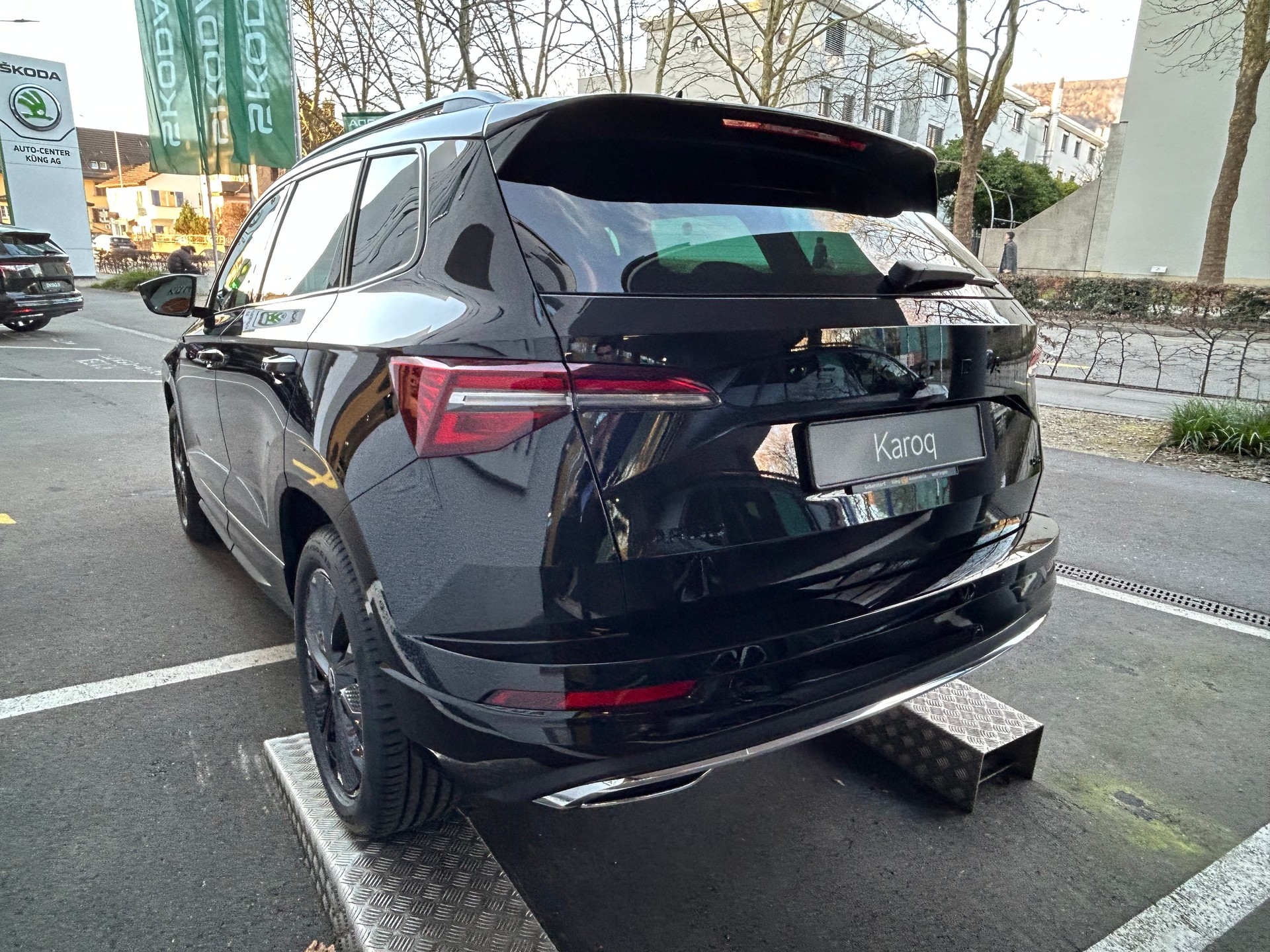SKODA Karoq 1.5 TSI SportLine DSG-image-4