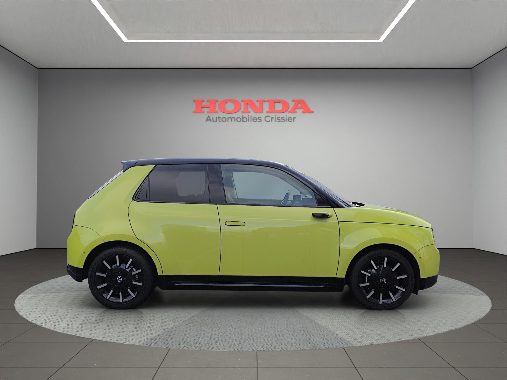 HONDA e electric Advance-showroom-element-1