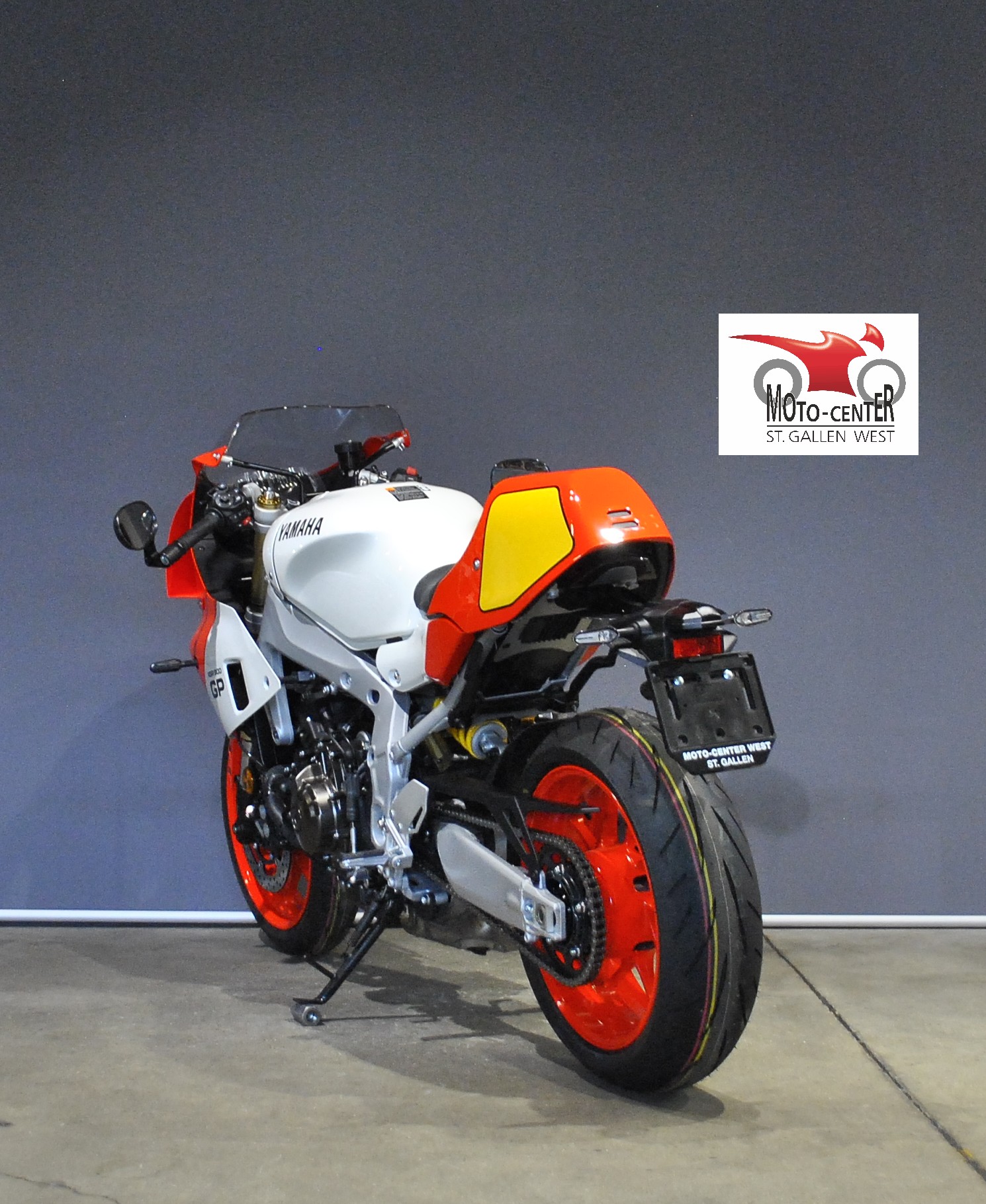 YAMAHA XSR 900 GP-showroom-element-3