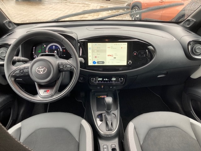 TOYOTA Aygo X 1.5 GR Sport e-CVT-image-10