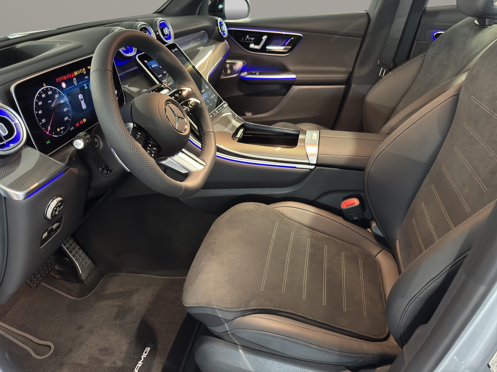 MERCEDES-BENZ GLC 220 d 4Matic 9G-Tronic-image-7